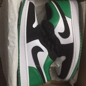 Jordan 1 low green